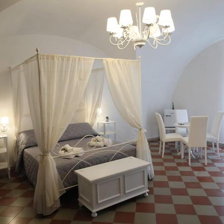 La Maison Piazza Del Popolo Manfredoine Extérieur photo