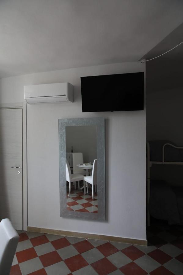 La Maison Piazza Del Popolo Manfredoine Extérieur photo