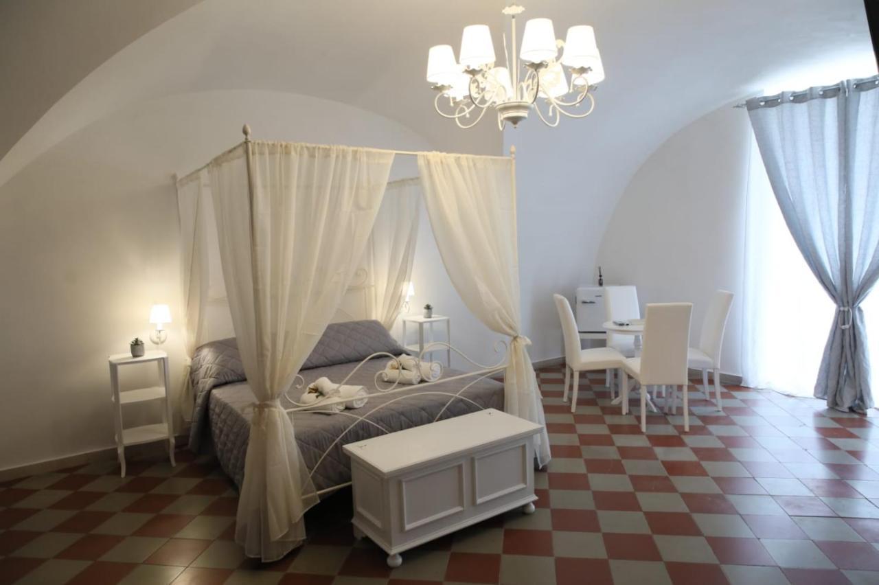 La Maison Piazza Del Popolo Manfredoine Extérieur photo