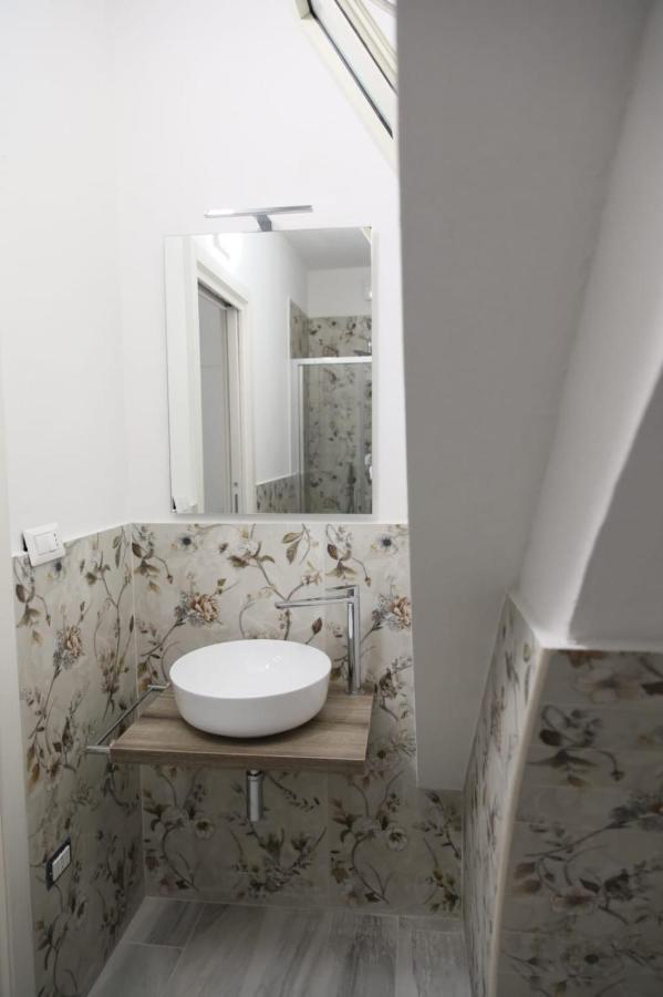 La Maison Piazza Del Popolo Manfredoine Extérieur photo