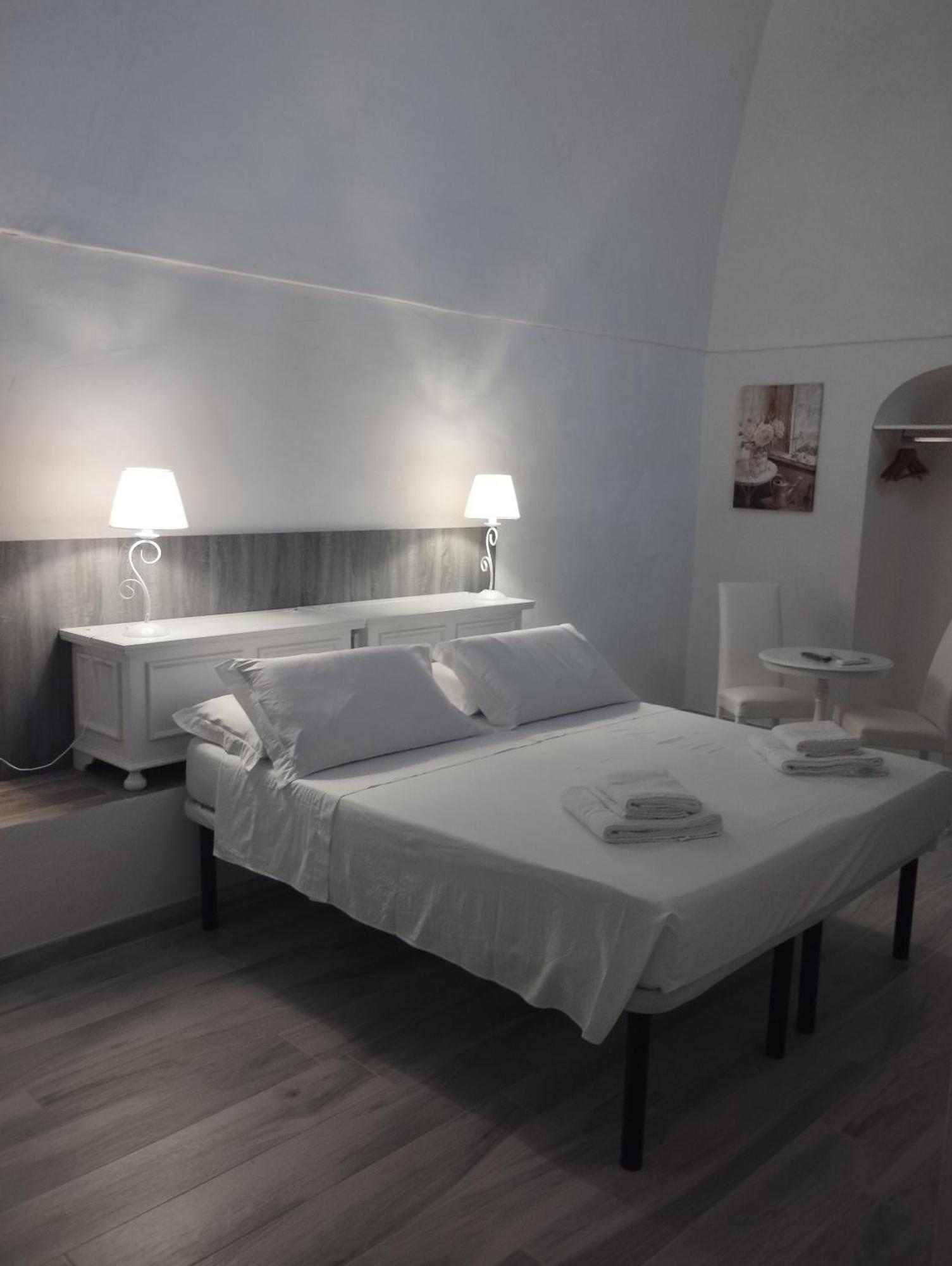 La Maison Piazza Del Popolo Manfredoine Extérieur photo